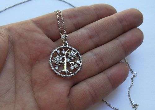 HIGH VALUE !! AN ORIGINAL PANDORA DESIGNER STERLING SILVER NECKLACE WITH TREE OF LIFE PENDANT !!