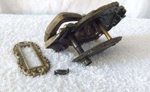 LOOK AT THIS !! A VERY COOL SOLID METAL LION KING THEME DOOR KNOCKER AS PER PICS !!