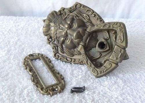 LOOK AT THIS !! A VERY COOL SOLID METAL LION KING THEME DOOR KNOCKER AS PER PICS !!
