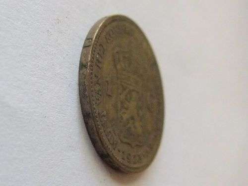 HAPPY 100TH BIRTHDAY !! AN ANTIQUE 90% SILVER NETHERLANDS 1923 ONE GUILDEN COIN IN GOOD CONDITION