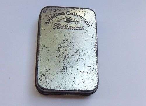 AS NEW BUT VINTAGE !! A ROTHMANS AVIATION COLLECTION WINDPROOF LIGHTER !! FREE COMBINING !!