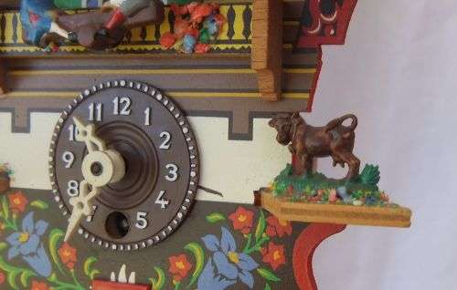 AN ADORABLE VINTAGE SWISS WALL CLOCK WITH LOADS OF CUTE DETAIL !! NO KEY TO TEST ... NEEDS TLC ??