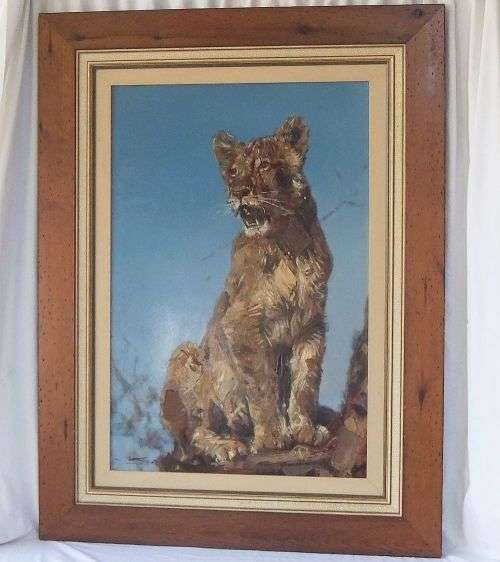 WOW !! WOW !! A MAGNIFICENT HUGE ORIGINAL OIL ON BOARD PAINTING OF A LION CUB !! WORTH THOUSANDS !!