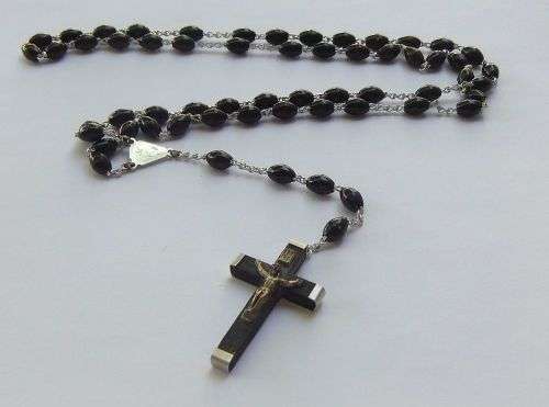 A STUNNING VINTAGE ITALIAN MADE HIGHLY DETAILED ROSARY - FITS OVER YOUR HEAD - FREE COMBINING !!