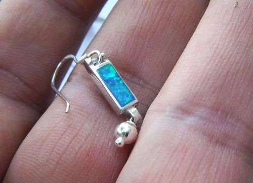 WOW !! A FABULOUS STERLING SILVER RING AND EARRINGS SET WITH OPAL LOOK INLAYS !! BID FOR ALL !!