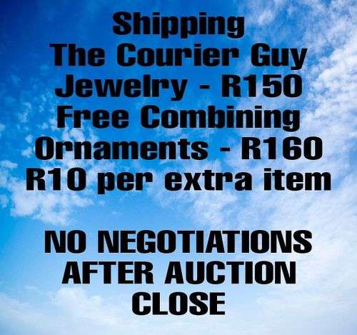 AN AWESOME BIG SOLID STERLING SILVER COIN TYPE RING IN SUPERB CONDITION !! GREAT WEIGHT !!