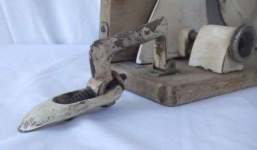 LOOK !! THE COOLEST THING SINCE SLICED BREAD !! A REALLY OLD BREAD SLICER WITH A GERMAN INOX BLADE