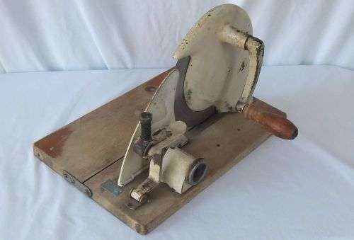 LOOK !! THE COOLEST THING SINCE SLICED BREAD !! A REALLY OLD BREAD SLICER WITH A GERMAN INOX BLADE