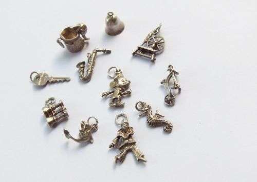 PERFECT MIXTURE !! A JOBLOT OF 11 VINTAGE SOLID STERLING SILVER CHARMS !! MECHANICAL CAT IN BIN !!