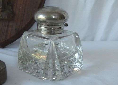 THREE OLD ITEMS FROM THE DECEASED ESTATE OF A VETERAN - SAI PLAQUE / INK POT / RAZOR SHARPENER !!