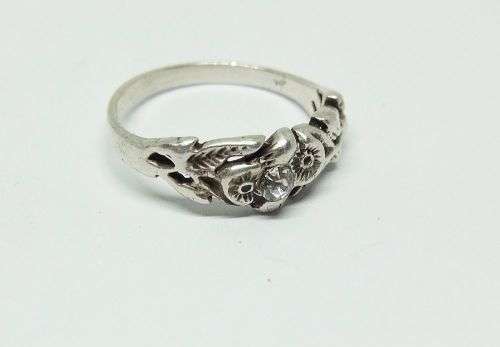 R1 START !! FOR HIM & HER !! A LOVELY FACETED STONE SET RING PLUS A WEDDING BAND !! BID FOR BOTH !!