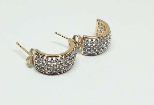 R1 START !! A CLASSY PAIR OF GOLD PLATED STERLING SILVER EARRINGS SET WITH FACETED STONES !! WOW !!