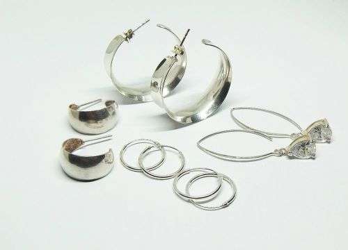 OH YEAH !! A JOBLOT OF 5 STERLING SILVER PAIRS OF EARRINGS IN GREAT CONDITION !! SEE PICS !! WOW !!