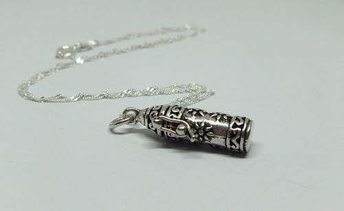 R1 START !! A 40 CM STERLING SILVER NECKLACE & STERLING SILVER SCROLL HOLDER PENDANT -FREE COMBINING