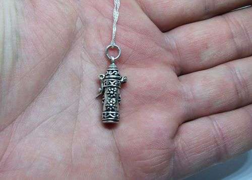 R1 START !! A 40 CM STERLING SILVER NECKLACE & STERLING SILVER SCROLL HOLDER PENDANT -FREE COMBINING