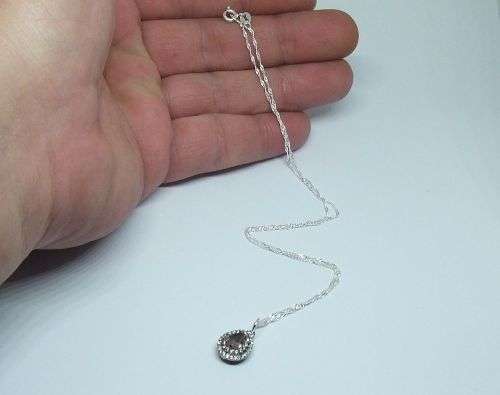 R1 START !! A 40 CM STERLING SILVER NECKLACE & STERLING SILVER CZ TEARDROP PENDANT - FREE COMBINING