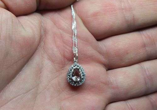 R1 START !! A 40 CM STERLING SILVER NECKLACE & STERLING SILVER CZ TEARDROP PENDANT - FREE COMBINING