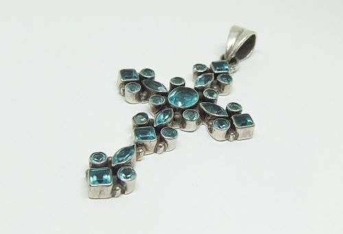 R1 START !! A HUGE SOLID STERLING SILVER CROSS PENDANT SET WITH FACETED BLUE STONES !! AWESOME !!