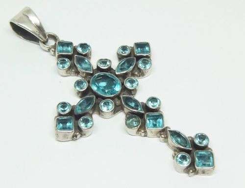 R1 START !! A HUGE SOLID STERLING SILVER CROSS PENDANT SET WITH FACETED BLUE STONES !! AWESOME !!