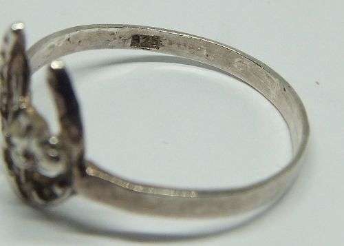 R1 START !! A RARELY SEEN SOLID STERLING SILVER LUCKY HORSESHOE RING !! FREE COMBINING !!
