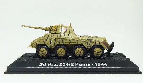 R1 START !! A HIGHLY DETAILED MODEL OF THE 1944 ` Sd.Kfz.234/2 PUMA ` MILITARY VEHICLE !!