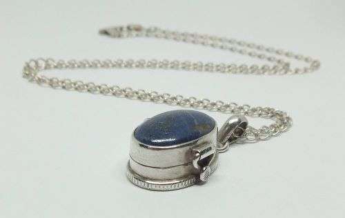 A TOTALLY AWESOME CABOCHON LAPIS LAZULI SET STERLING SILVER LOCKET WITH STERLING SILVER CHAIN !! WOW