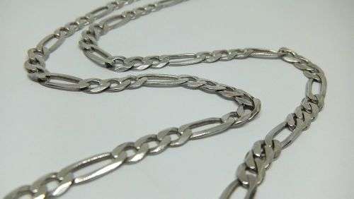 A VERY COOL SOLID STERLING SILVER FIGARO LINK NECKLACE WITH A STRONG CLASP !! FREE COMBINING !! WOW