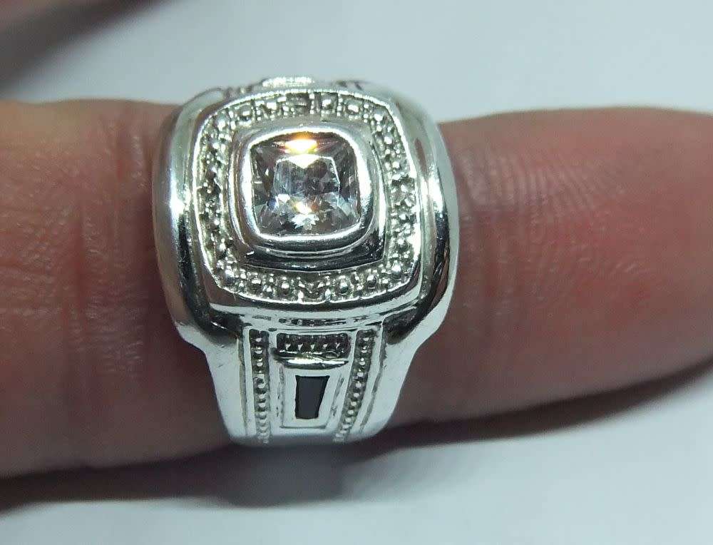 R1 START !! AN AWESOME QUALITY SOLID STERLING SILVER RING SET WITH FACETED STONES !! FREE COMBINING