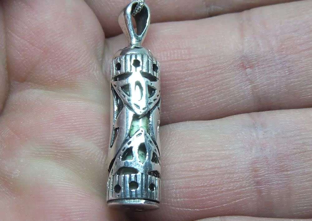 WOW !! AN AWESOME SOLID STERLING SILVER SCROLL PENDANT PLUS A STERLING SILVER NECKLACE !! LOOK !!