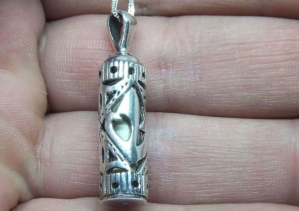 WOW !! AN AWESOME SOLID STERLING SILVER SCROLL PENDANT PLUS A STERLING SILVER NECKLACE !! LOOK !!