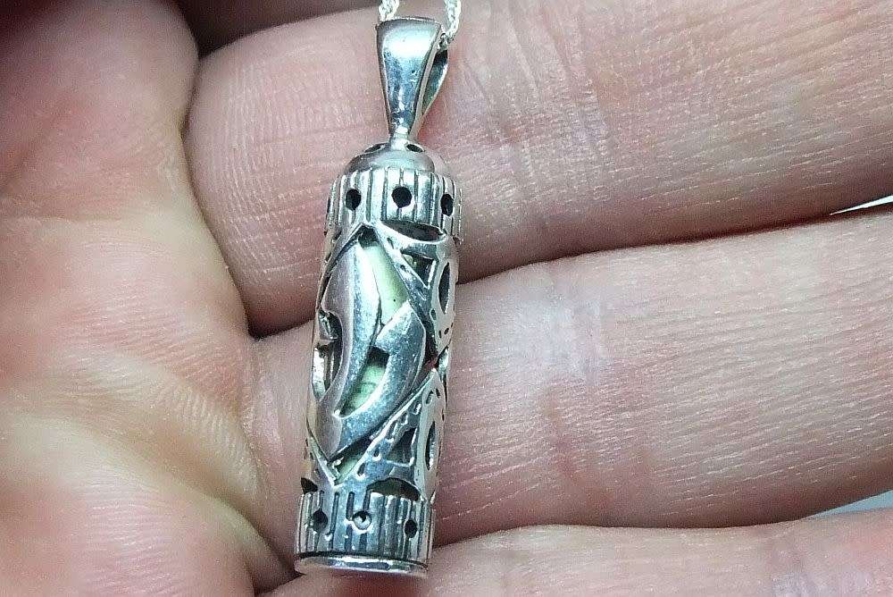 WOW !! AN AWESOME SOLID STERLING SILVER SCROLL PENDANT PLUS A STERLING SILVER NECKLACE !! LOOK !!