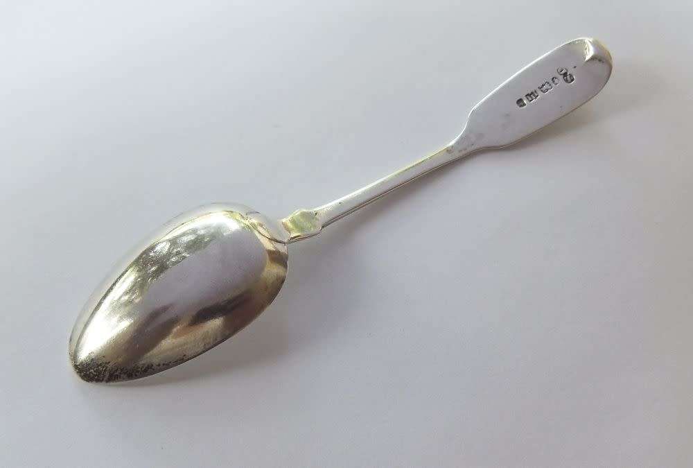 REMARKABLE FIND !! AN ANTIQUE 1843 HALLMARKED STERLING SILVER SPOON BY MAKER J.S !! EXETER ENGLAND !