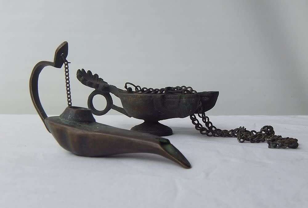 UNUSUAL FINDS !! TWO INTERESTING VERY OLD LOOKING BRONZE METAL OIL LAMPS ? ALADDIN SHAPE !!