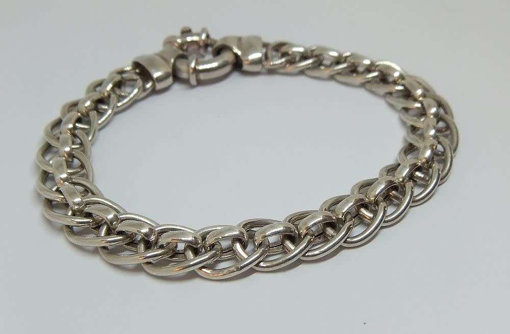 AN ABSOLUTELY GORGEOUS SOLID STERLING SILVER MULTI LINK BRACELET WITH SIGNORETTI CLASP !! WOW !!