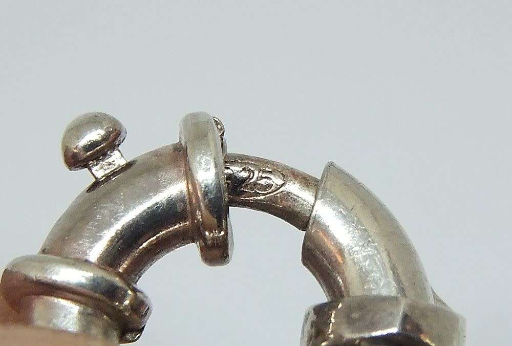 AN ABSOLUTELY GORGEOUS SOLID STERLING SILVER MULTI LINK BRACELET WITH SIGNORETTI CLASP !! WOW !!