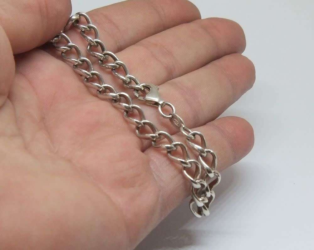 AN AWESOME QUALITY SOLID STERLING SILVER BRACELET IN GREAT CONDITION !! FULLY STAMPED AND TESTED !!
