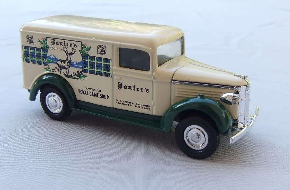 A VINTAGE DIE CAST METAL MODEL OF THE 1937 FOURGONNETTE GMC VAN BY MATCHBOX