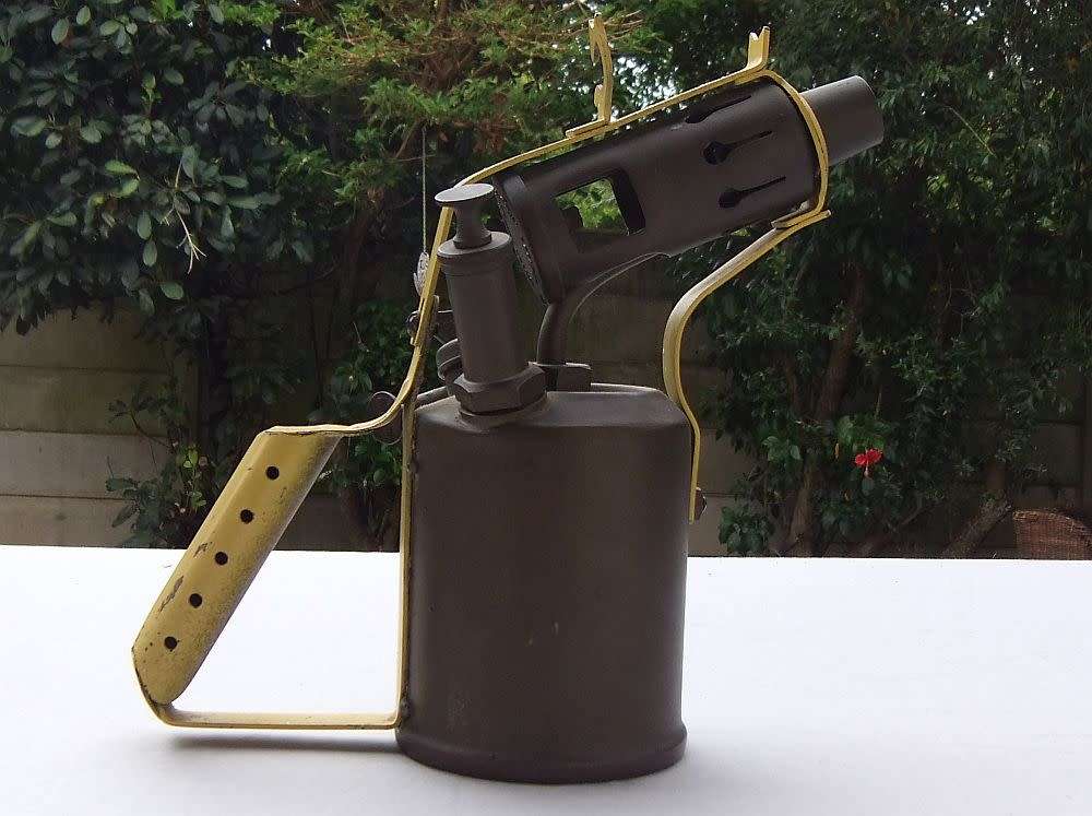 HARD TO FIND !! AN OLD 1930`S / 40`S OPTIMUS 411 BRASS BLOW LAMP ( TORCH ) MADE IN STOCKHOLM SWEDEN