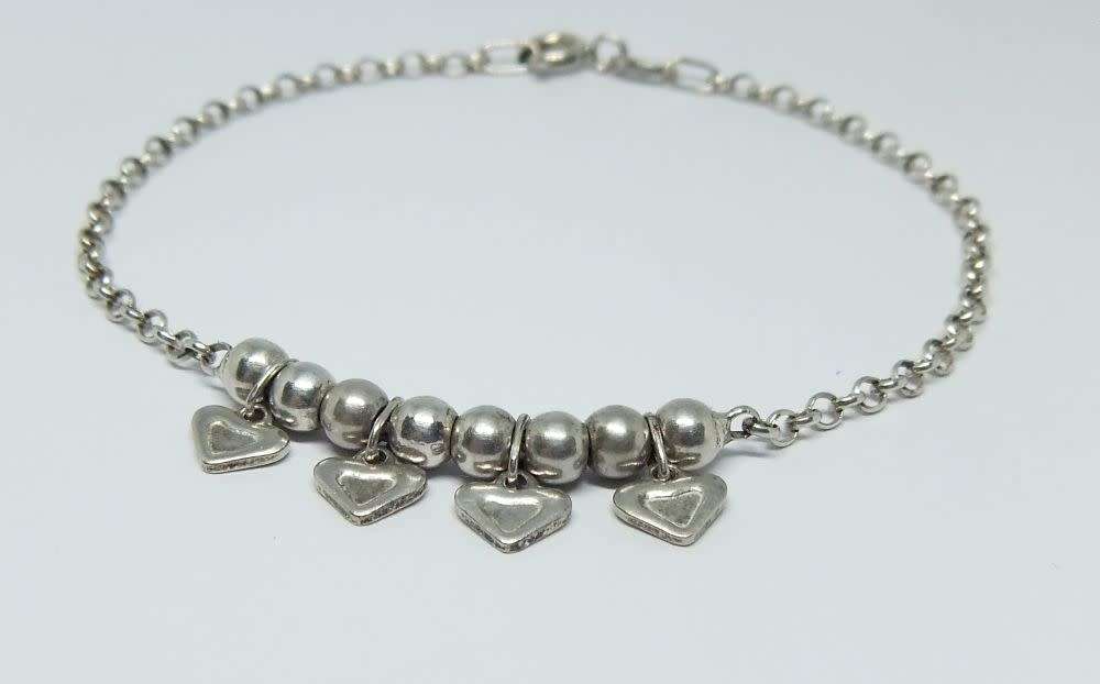 LOOK !! A DAINTY AND CHARMING GENUINE STERLING SILVER BRACELET WITH ORBS AND HEARTS DESIGN !!