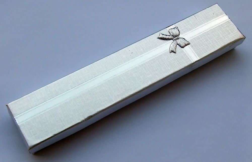 A genuine sterling silver necklace and genuine Mabe pearl pendant - Brand new - Boxed