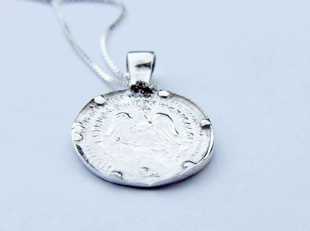 A genuine sterling silver necklace and sterling silver coin pendant - Brand new - Boxed