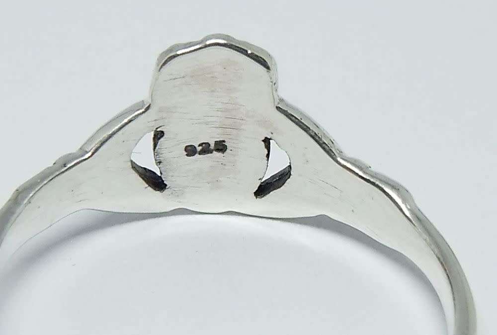 A sterling silver necklace with a sterling silver coin pendant + sterling silver Claddagh ring - NEW