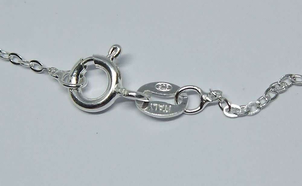 A stunning rare vintage hallmarked silver Wedgwood pendant with new sterling silver necklace