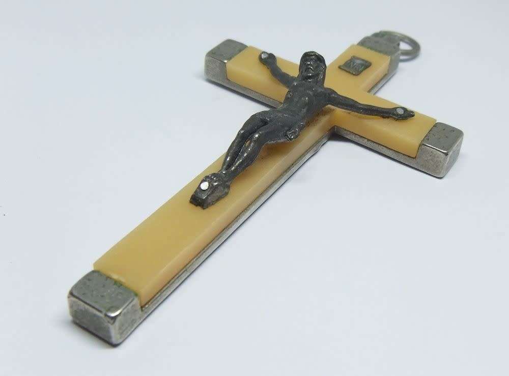 A magnificently detailed vintage Italian made Crucifix