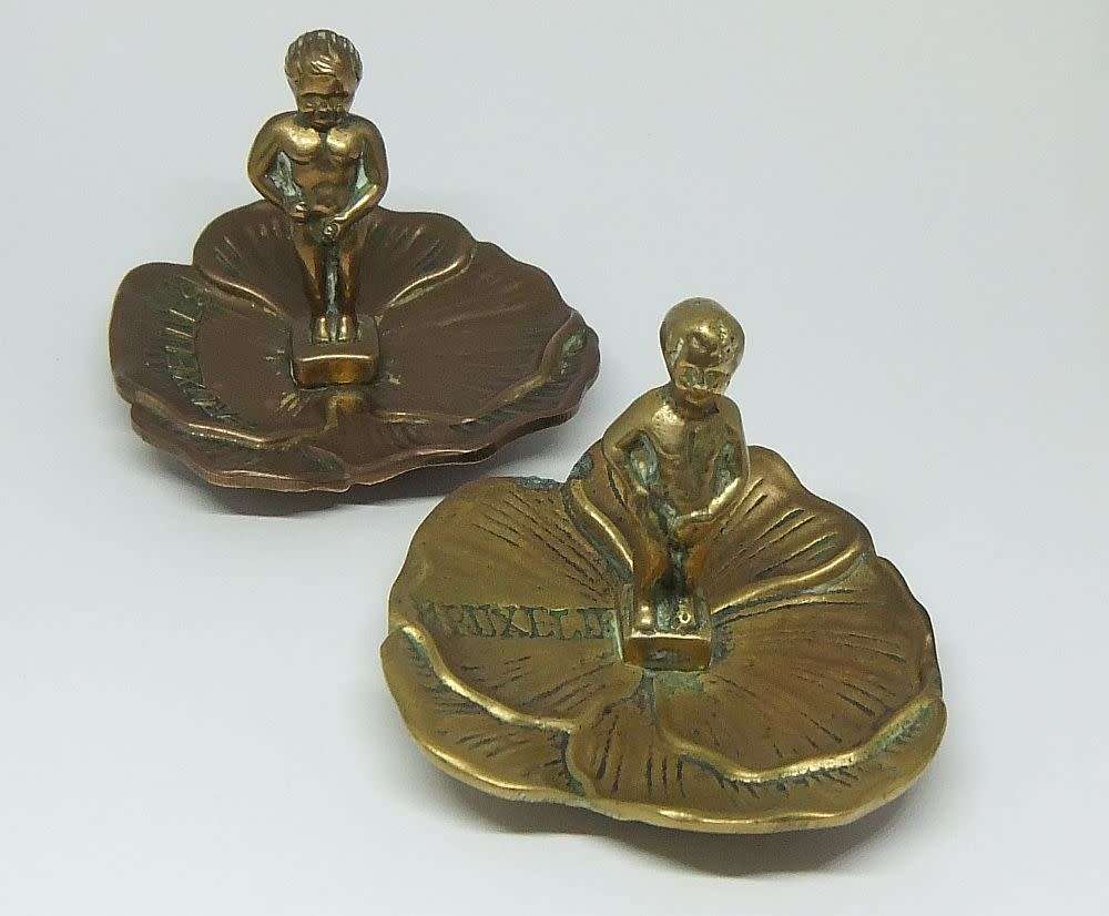 Too cute !! Two old solid brass / bronze boy from Bruxelles themed coin or ring dishes