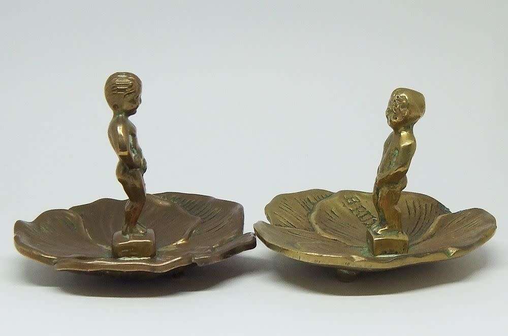 Too cute !! Two old solid brass / bronze boy from Bruxelles themed coin or ring dishes