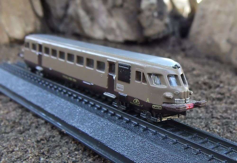 A highly detailed model of the 1936 ALn 556 locomotive ( Italy )