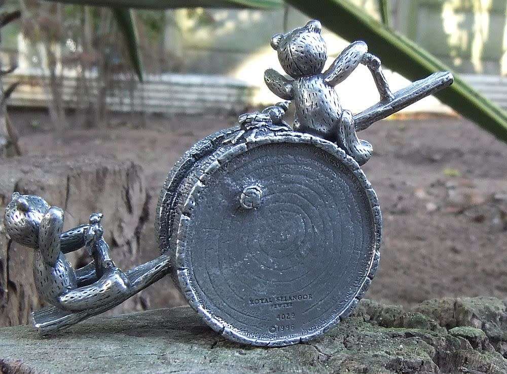 The most adorable Pewter clock I have ever seen by Royal Selangor - Working 100%