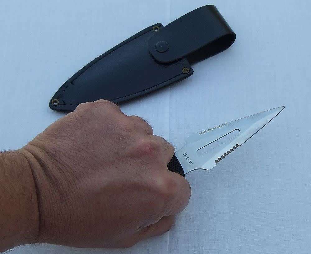 A totally cool D.O.W fist or push dagger - sharp - with sheath / pouch - hardly used