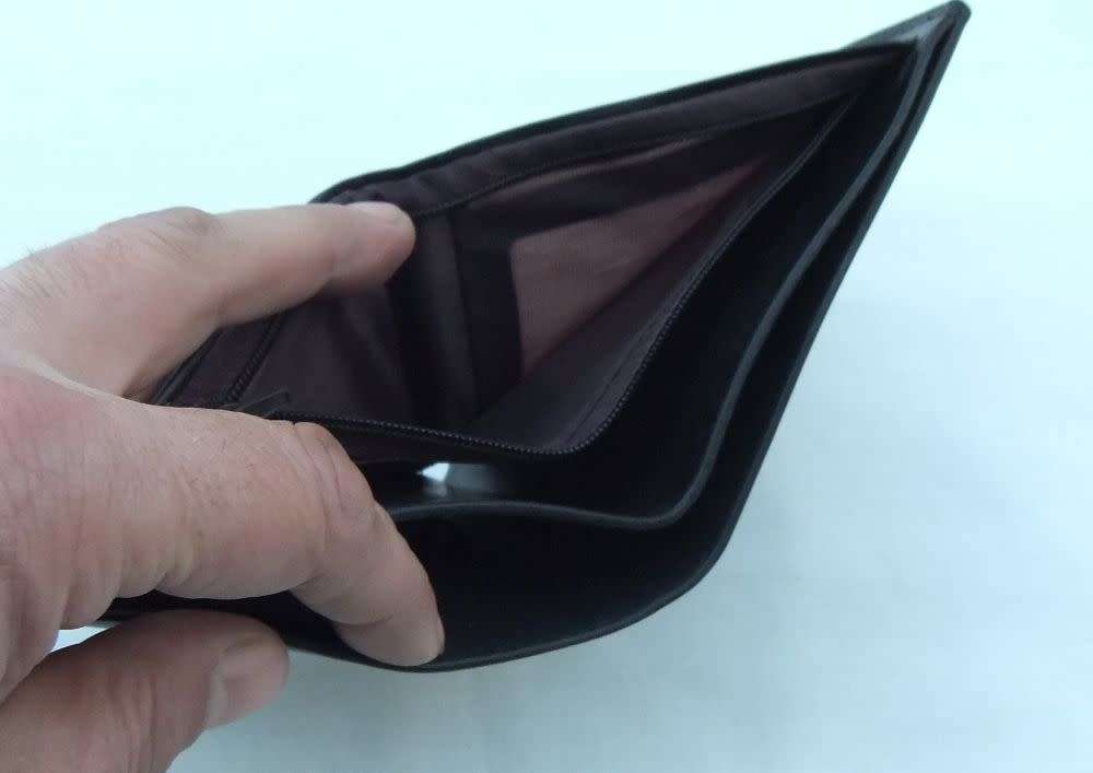 Brand new !! A PU leather unisex wallet / purse for notes , coins and cards with magnetic clip